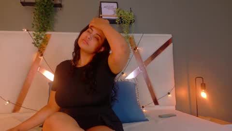 Snapshot of eva_daemon chatting on 05/17/26, 12:01 EVA DAEMON online show from 05/17/26, 12:01