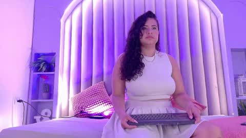 Snapshot of eva_daemon chatting on 05/29/26, 12:25 EVA DAEMON online show from 05/29/26, 12:25