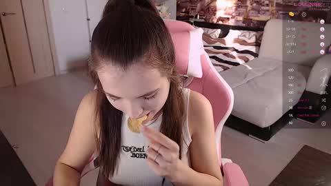 Eva online show from 02/20/25, 11:31