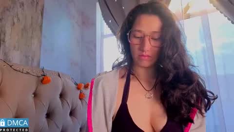 eva delight online show from 10/24/25, 11:39
