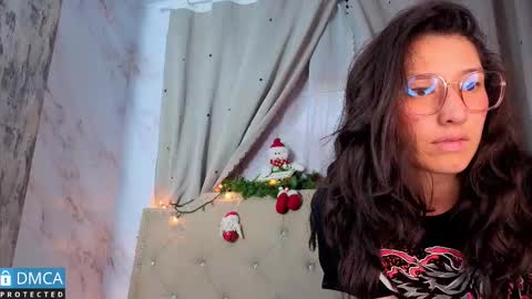 eva delight online show from 11/28/25, 03:42