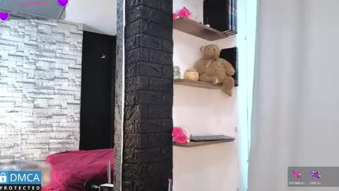 Snapshot of eva_delight_ chatting on 05/13/26, 12:24 eva delight online show from 05/13/26, 12:24
