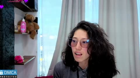 Snapshot of eva_delight_ chatting on 05/22/26, 12:00 eva delight online show from 05/22/26, 12:00