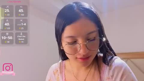 Snapshot of eva_depp_ chatting on 03/27/26, 10:15 Eva online show from 03/27/26, 10:15