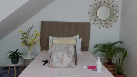 Snapshot of eva_fox43 chatting on 07/10/26, 11:40 eva_fox43 online show from 07/10/26, 11:40