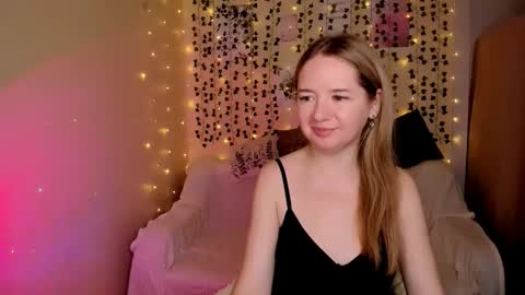 Snapshot of eva_greys chatting on 11/27/25, 02:13 Eva online show from 11/27/25, 02:13