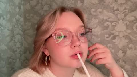 eva_kittenn online show from 09/14/25, 04:11