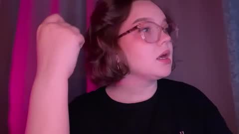 eva_kittenn online show from 11/18/25, 12:53