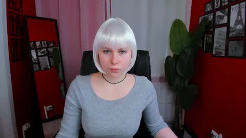 Eva online show from 09/24/25, 10:18