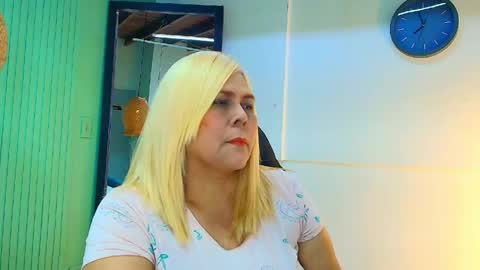 Snapshot of eva_love49 chatting on 03/19/26, 06:56 eva_love49 online show from 03/19/26, 06:56