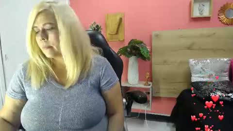 Snapshot of eva_love49 chatting on 06/30/26, 06:20 eva_love49 online show from 06/30/26, 06:20