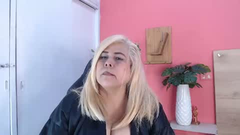 Snapshot of eva_love49 chatting on 07/14/26, 06:13 eva_love49 online show from 07/14/26, 06:13