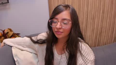 Angelinne online show from 12/18/24, 07:36