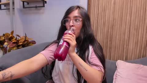 Angelinne online show from 02/23/25, 11:00