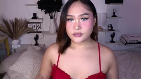 Snapshot of eva_mazikeen69 chatting on 12/21/25, 06:15 Queen Eva Mazikeen online show from 12/21/25, 06:15