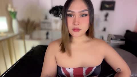 Snapshot of eva_mazikeen69 chatting on 03/15/26, 10:16 Queen Eva Mazikeen online show from 03/15/26, 10:16