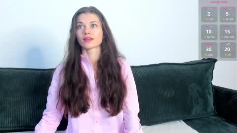 Eva online show from 11/10/25, 12:37