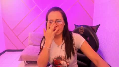 Snapshot of eva_mermaid chatting on 09/13/25, 02:39 Eva online show from 09/13/25, 02:39