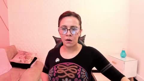 Snapshot of eva_mermaid chatting on 09/15/25, 02:39 Eva online show from 09/15/25, 02:39