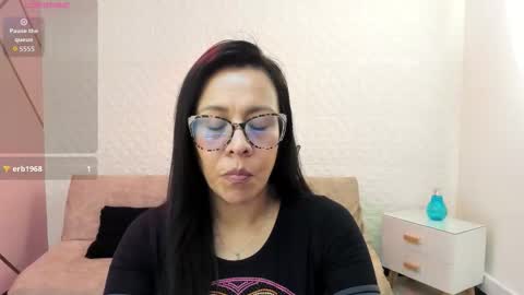 Snapshot of eva_mermaid chatting on 10/21/25, 03:02 Eva online show from 10/21/25, 03:02