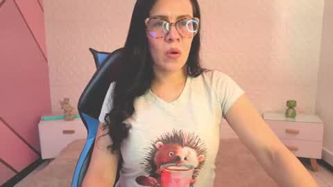 Snapshot of eva_mermaid chatting on 05/15/26, 02:57 Eva online show from 05/15/26, 02:57