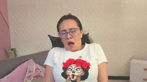 Snapshot of eva_mermaid chatting on 06/04/26, 03:18 Eva online show from 06/04/26, 03:18