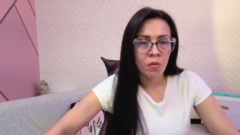 Snapshot of eva_mermaid chatting on 06/22/26, 03:42 Eva online show from 06/22/26, 03:42