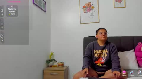 Eva y Mia online show from 03/18/26, 11:24