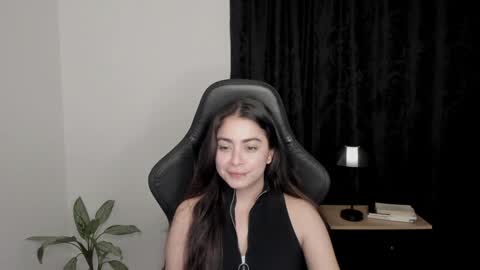 eva_monn online show from 01/10/25, 11:18