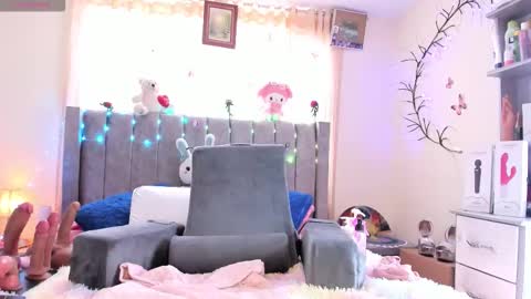 Eva Notty  online show from 11/10/25, 02:16