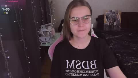 Eva online show from 10/17/25, 10:07