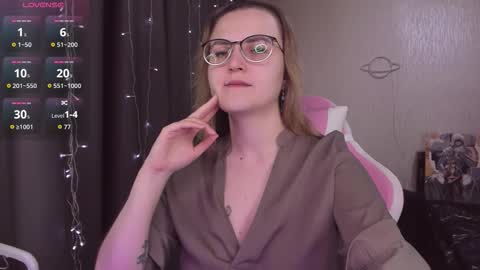 Eva online show from 10/23/25, 10:47