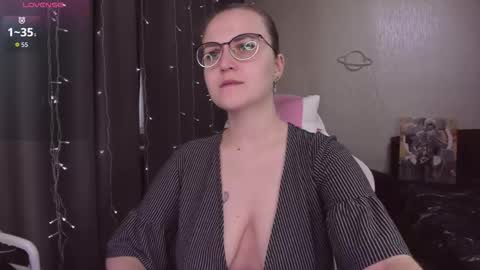 Eva online show from 12/02/25, 11:15