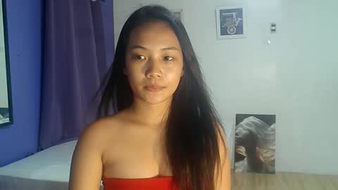 eva_pinay19 online show from 03/17/26, 12:30
