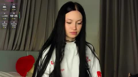 Eva online show from 11/05/25, 06:08