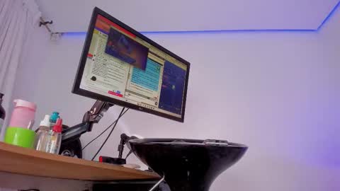 Snapshot of eva_rain chatting on 02/21/26, 08:21 Eva online show from 02/21/26, 08:21