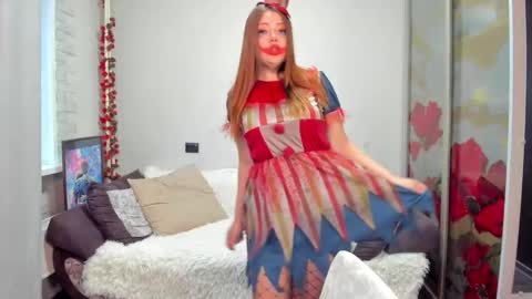 Eva online show from 10/31/25, 01:28