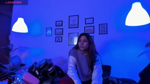 Eva   Emily online show from 12/03/24, 11:01