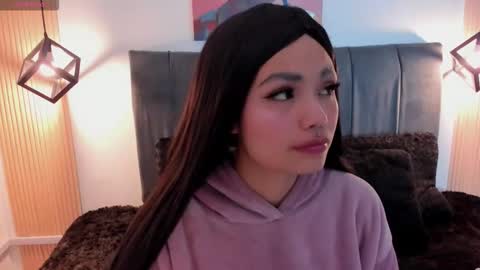 Eva   Emily online show from 10/01/25, 11:49