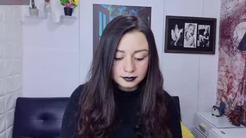 Snapshot of eva_rosell chatting on 05/16/26, 03:33 Eva online show from 05/16/26, 03:33