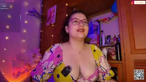 Snapshot of eva_rosse69 chatting on 05/11/26, 02:45 Eva online show from 05/11/26, 02:45