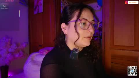 Snapshot of eva_rosse69 chatting on 05/22/26, 12:11 Eva online show from 05/22/26, 12:11