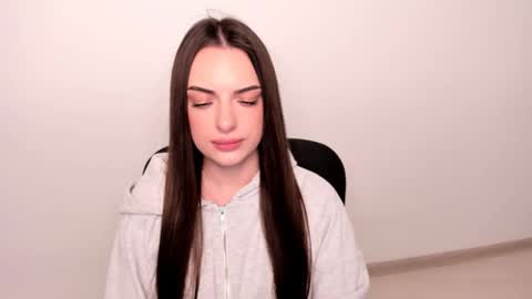 Eva online show from 03/10/25, 01:32