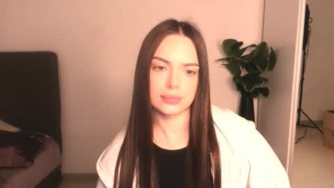 Eva online show from 04/09/26, 03:28