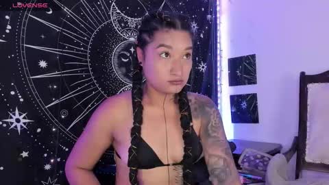 Snapshot of eva_sanderslee chatting on 10/16/25, 09:10 Eva  online show from 10/16/25, 09:10