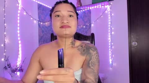 Snapshot of eva_sanderslee chatting on 03/04/26, 09:48 Eva online show from 03/04/26, 09:48