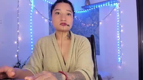 Snapshot of eva_sanderslee chatting on 03/11/26, 09:26 Eva online show from 03/11/26, 09:26