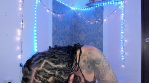 Snapshot of eva_sanderslee chatting on 04/09/26, 09:58 Eva online show from 04/09/26, 09:58