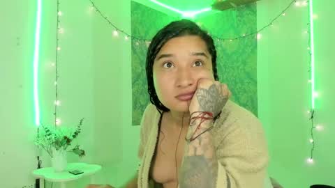 Snapshot of eva_sanderslee chatting on 05/16/26, 10:01 Eva online show from 05/16/26, 10:01