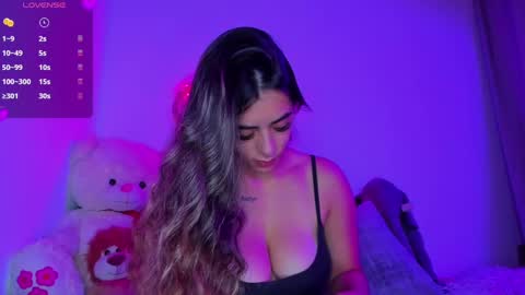 Eva Shinee online show from 10/09/25, 11:52